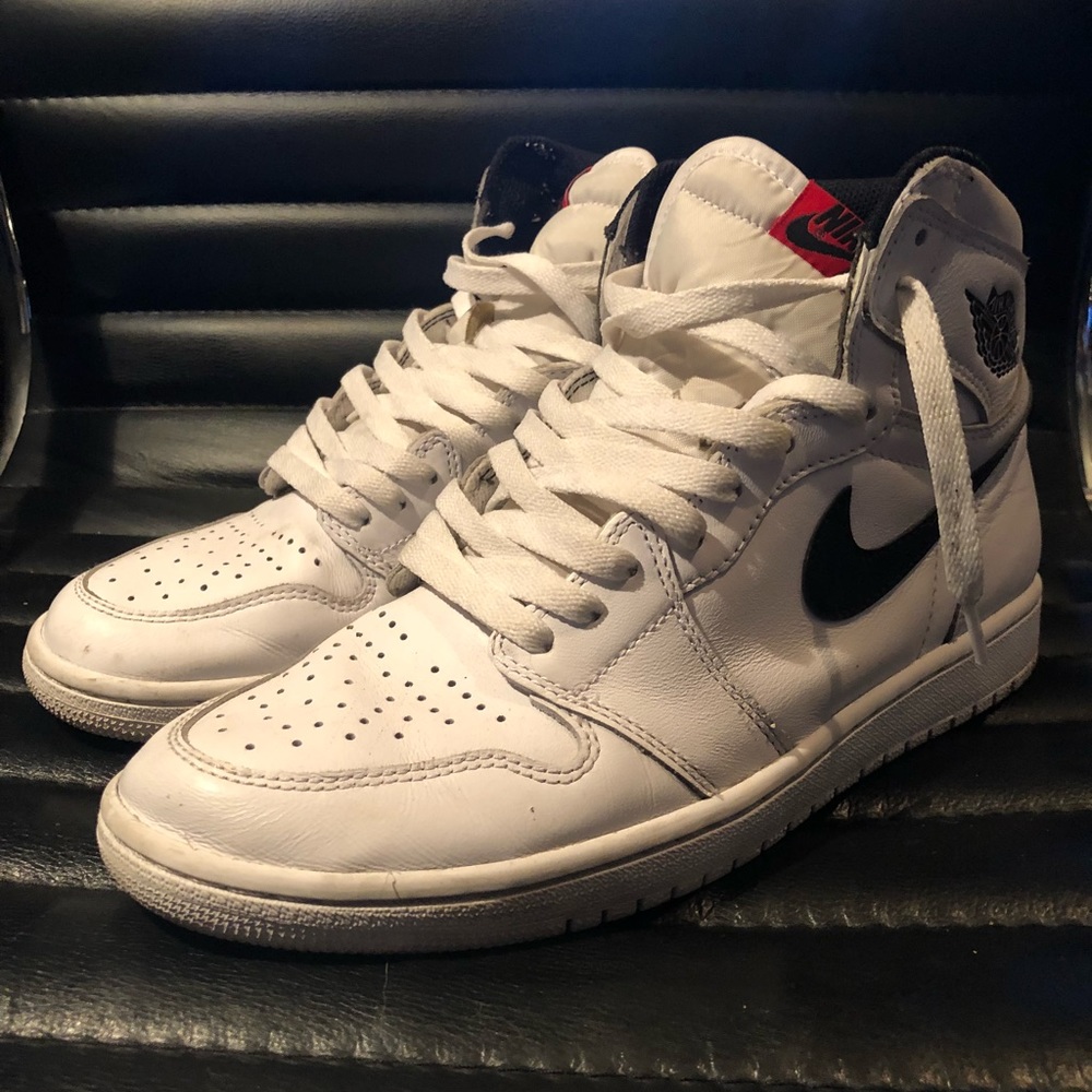 AIR JORDAN BY NIKE JORDAN 1’s (Yin Yang)